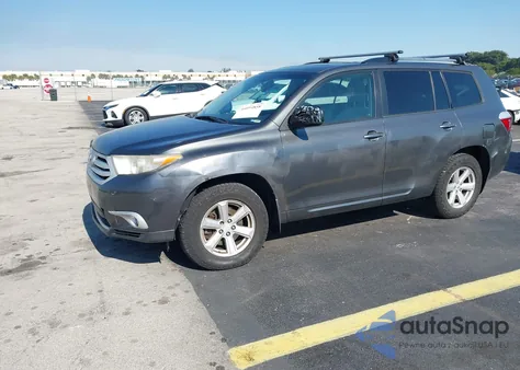 2010 Toyota Highlander Base V6 from USA, damaged, VIN 5TDBK3EH0AS009007